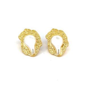 Arete silueta ovalo con perla