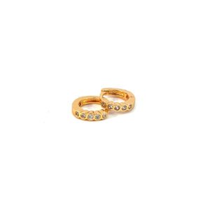 Huggie con linea de zirconias