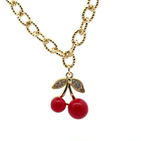 Collar largo con dije pequeño de cereza