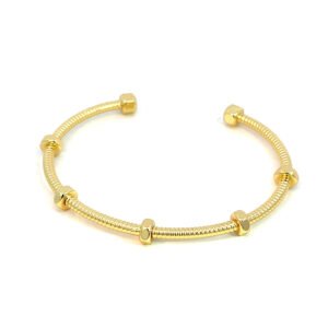 Pulsera tipo brazalete con forma de tuerca